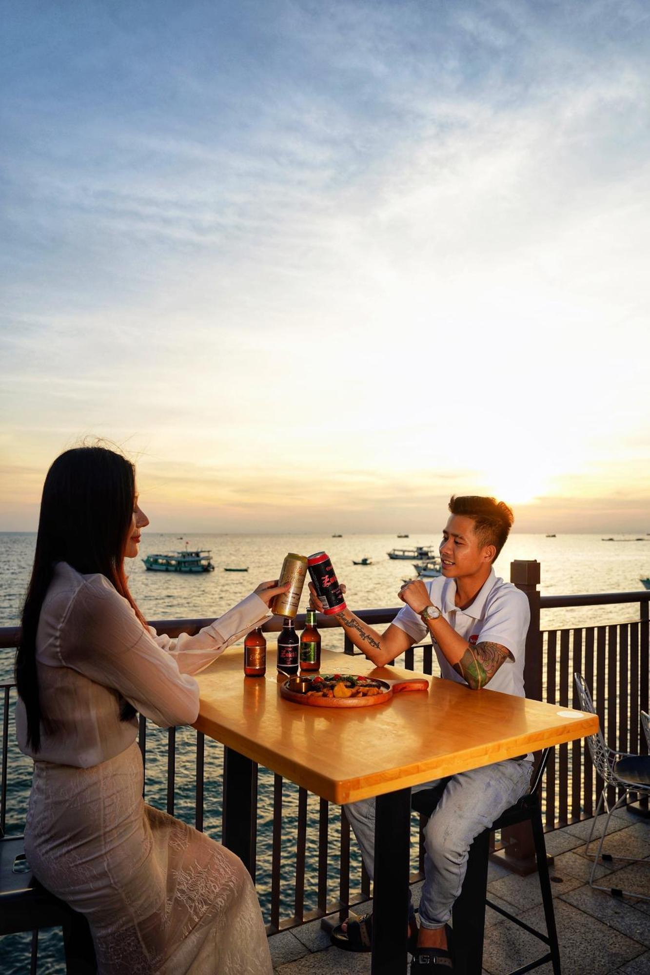Sunset Sorrento Phu Quoc Aparthotel Exterior photo