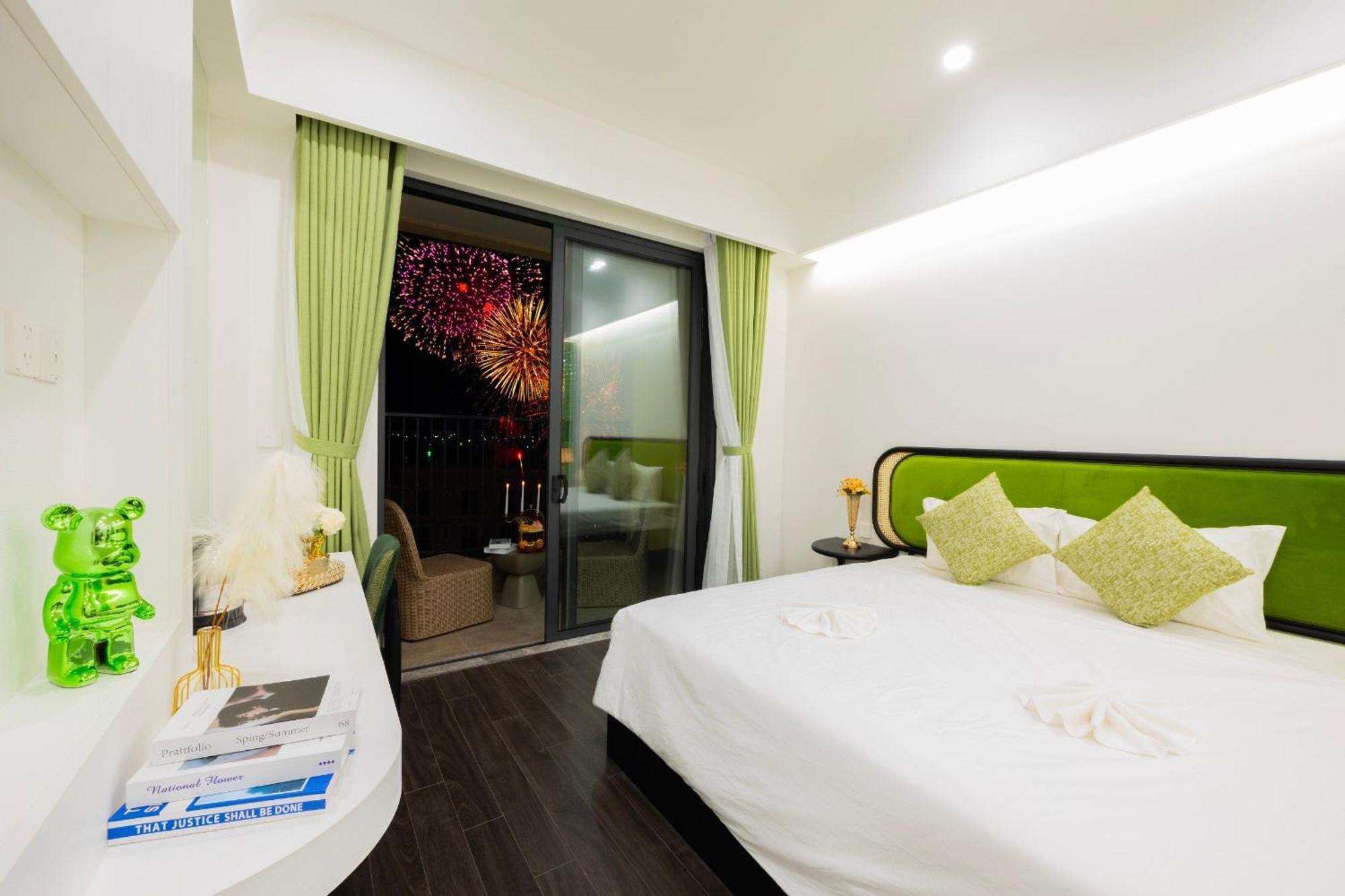 Sunset Sorrento Phu Quoc Aparthotel Exterior photo