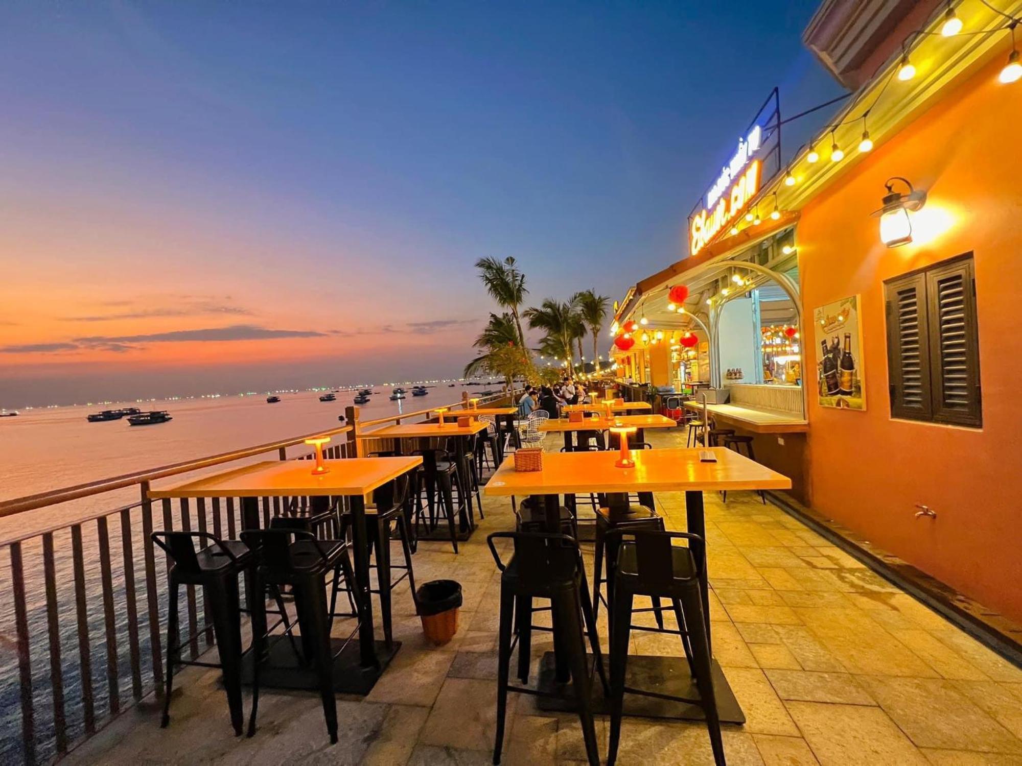 Sunset Sorrento Phu Quoc Aparthotel Exterior photo